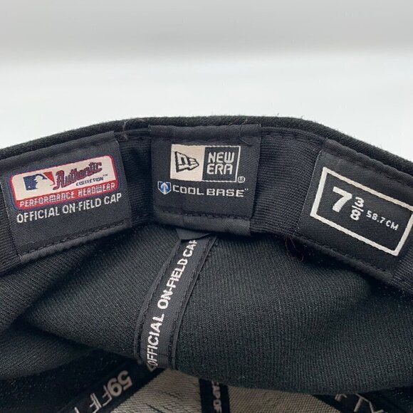 Cincinnati Reds MLB Black Red 59Fifty Fitted Hat Mens 7 3/8 No side NE Logo - Picture 5 of 6